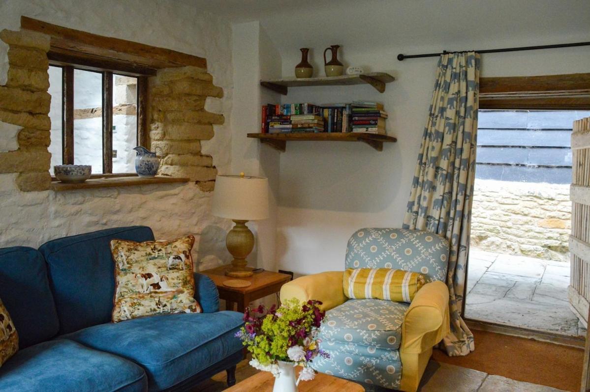 Beautiful Cotswold Farmhouse With Hot Tub แมนเชสเตอร์ ภายนอก รูปภาพ